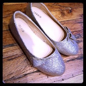 Torrid size 8.5 sparkly flats.